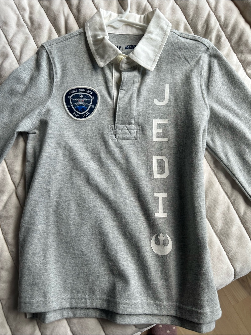 GAP Star Wars Grey Long-Sleeve (worn once) with White Collar and 'JEDI' Graphic